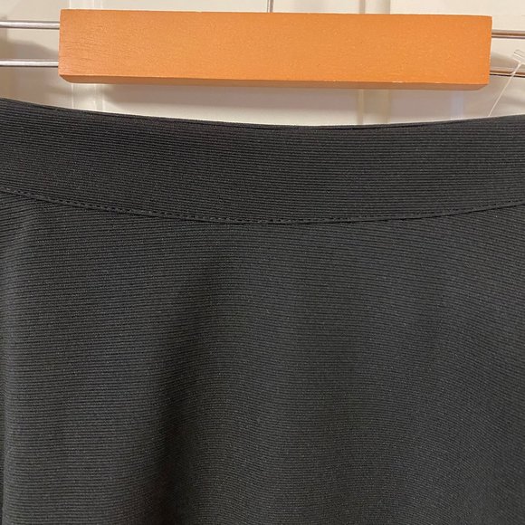 Romeo and Juliet Couture Black Skirt Medium - Picture 4 of 7